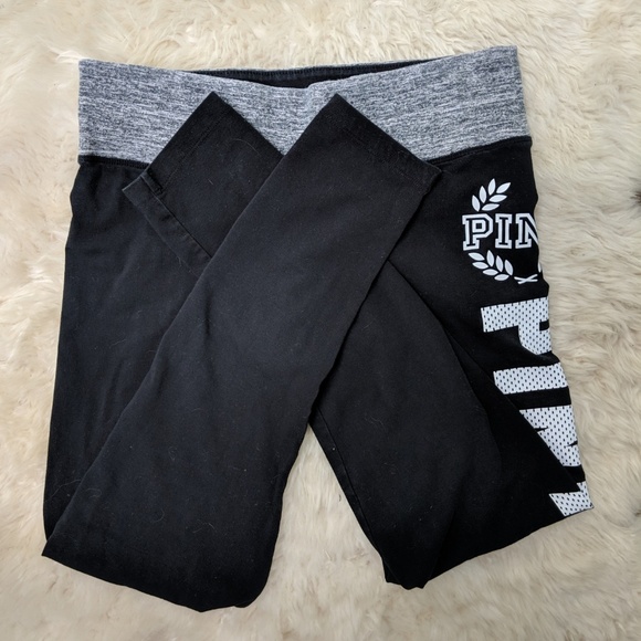 PINK Victoria's Secret Pants - VS PINK black yoga leggings M